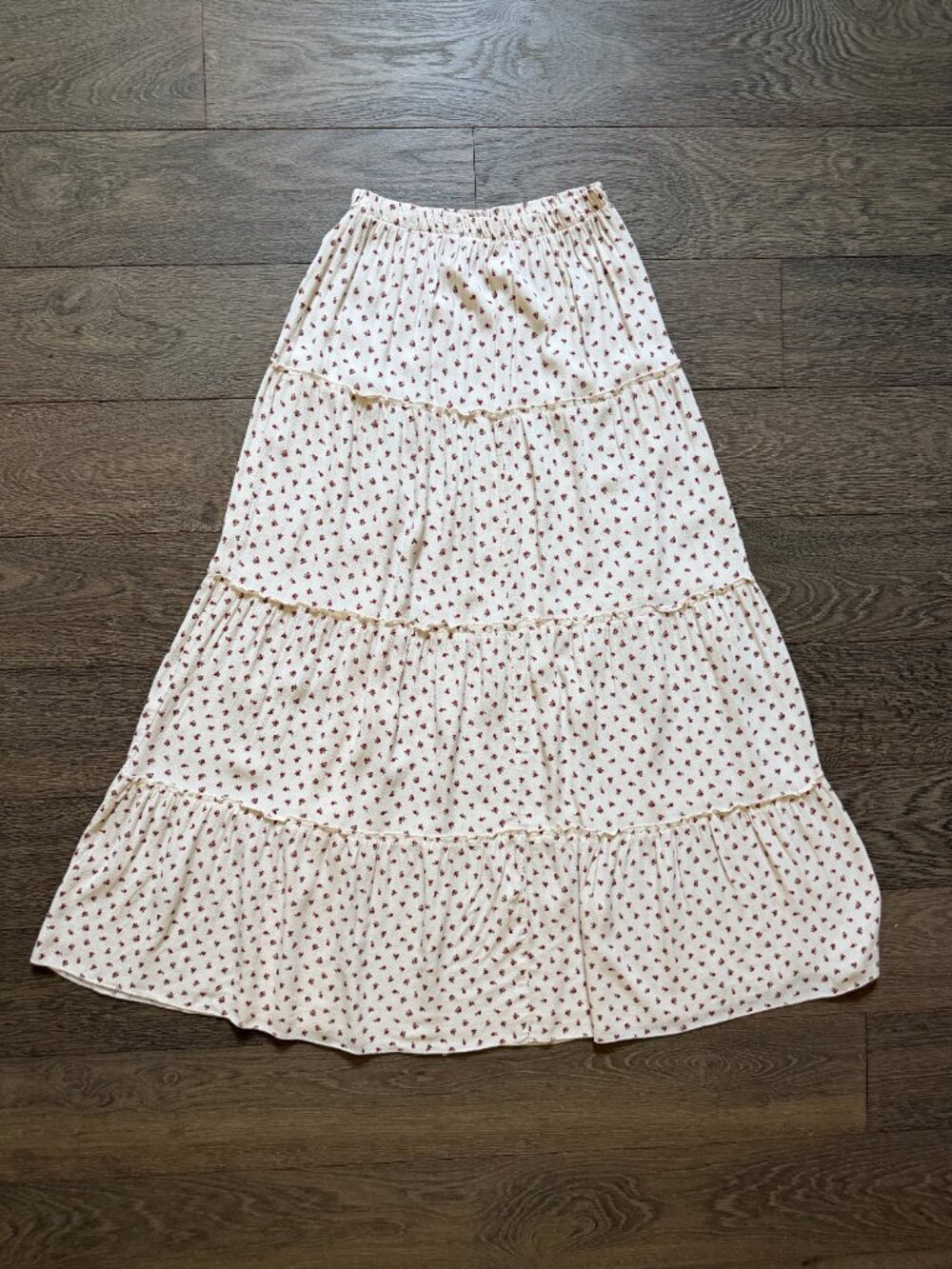Brandy Melville Izzy White & Red Floral Maxi Skirt Tiered Boho - Picture 4 of 5